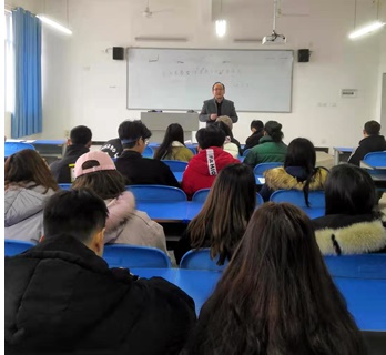 座谈会.jpg